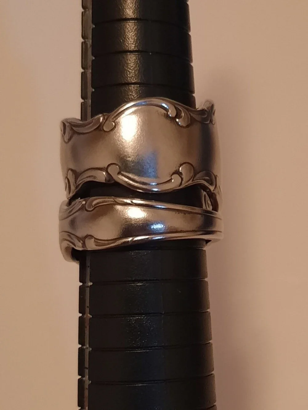 2 Ornate Sculpted Women's Rings in Polished Silver